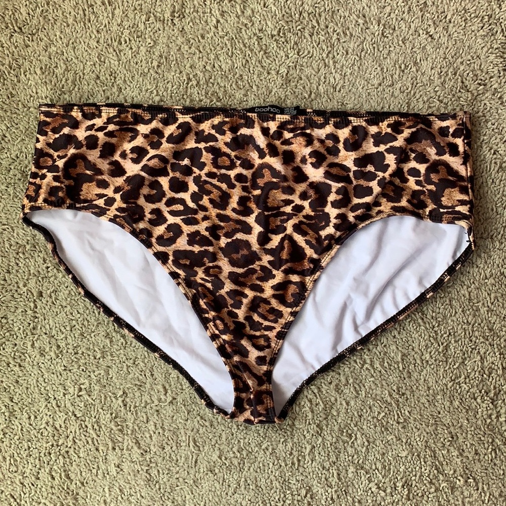 Boohoo Leopard Print Bikini Bottom Lined Size 20